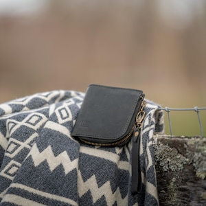 Black Full Grain Leather Zipper Wallet, Unisex Zip Around Wallet, Black Leather Zipper Card Holder, Continental wallet