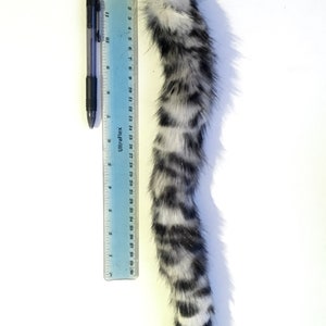 Handmade UK 43cm 16" Snow Leopard Faux Fake Fur Fake Animal Tail Large Keyring Keychain! *Made to order* image 3