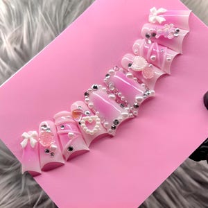 Pink 3D Press-On Nails: Glam Pearls, Rhinestones, Charms