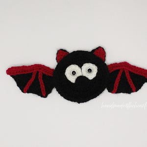 Crochet Bat/Halloween Applique/Embellishment