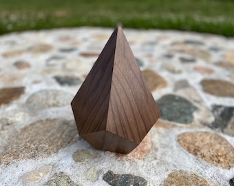 Urna de lágrima de nogal, hecho a medida, hecho localmente, urna conmemorativa de lágrima, urna de poliedro de madera, urna conmemorativa de madera, diseños únicos de urna de madera,