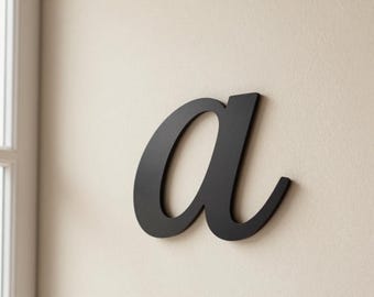 Lettera minuscola corsiva personalizzata a/ Stampa 3D da parete / Iniziale in corsivo per decorazione di casa e ufficio / Regalo con monogramma