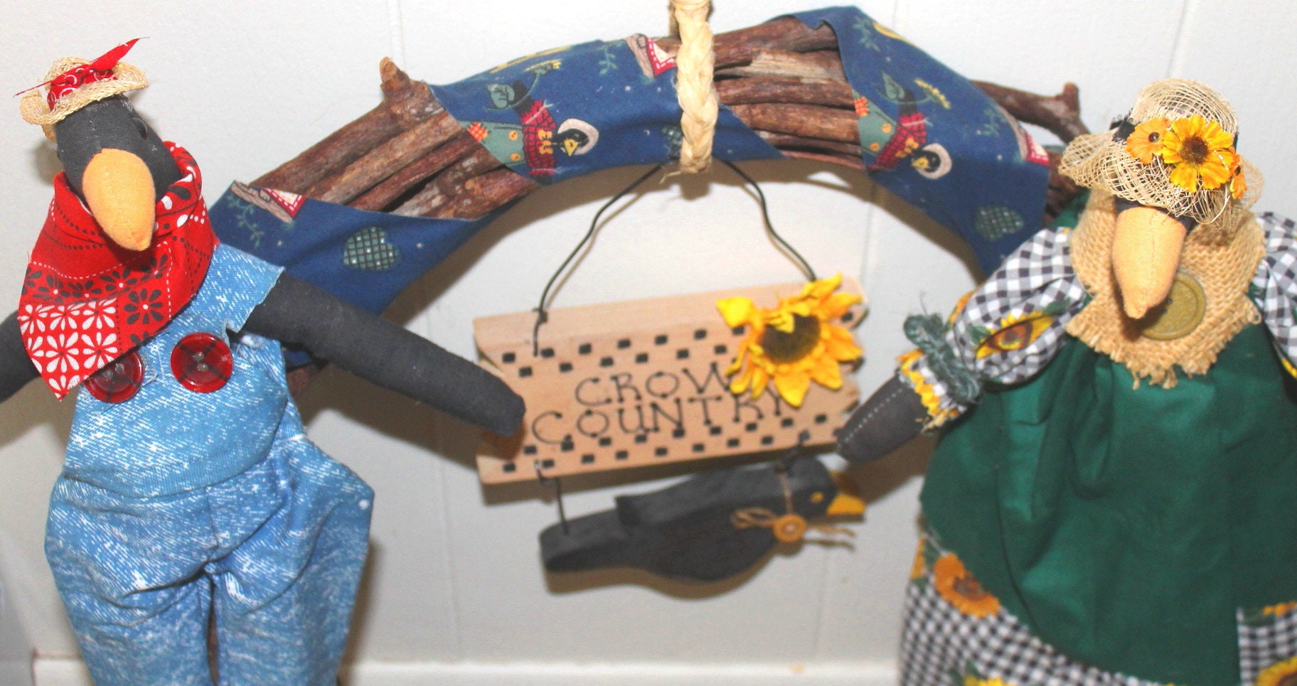 Crow Country 16-inch Diameter Grapevine Wreath-comical Fabric - Etsy