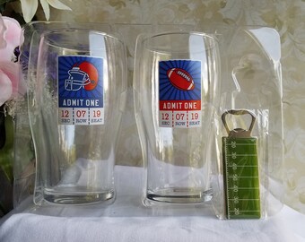 Gameday Beer Pint Plus Glass Gift Set / Two 20oz Beer Glass and Bottle Opener/New in Box/Gridiron Nation