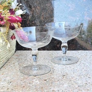 Vintage Etched Short Stem Champagne /Sherbet / Cocktail Glasses - Set of 2
