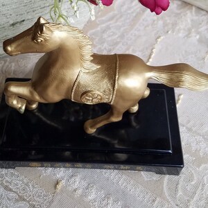 Imperial Holy Horse Figurine Gold Tone 御神馬 / 日光東照宮 Nikko Toshogu Shrine image 3