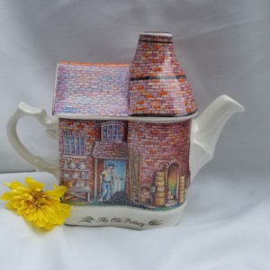 Sadler House Teapot &#39;THE OLD POTTERY&#39; /Made in England