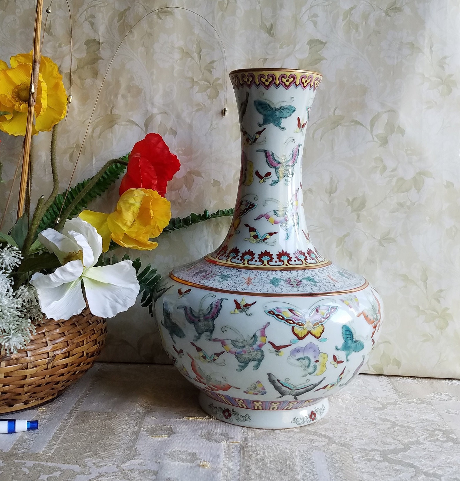 Chinese Porcelain Vase Butterfly - Etsy