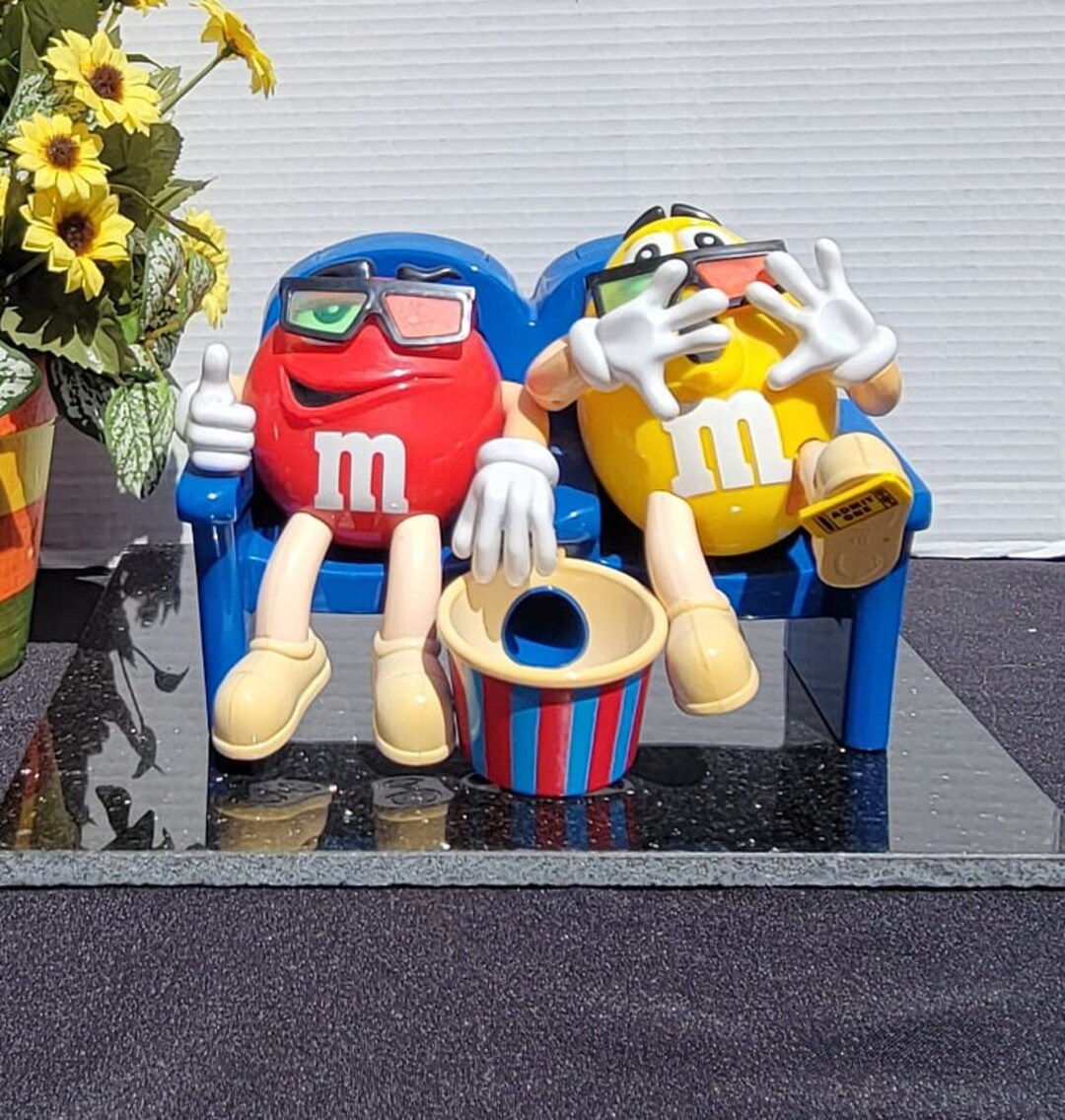 M & M Yellow and Red at the Movie - 9.5