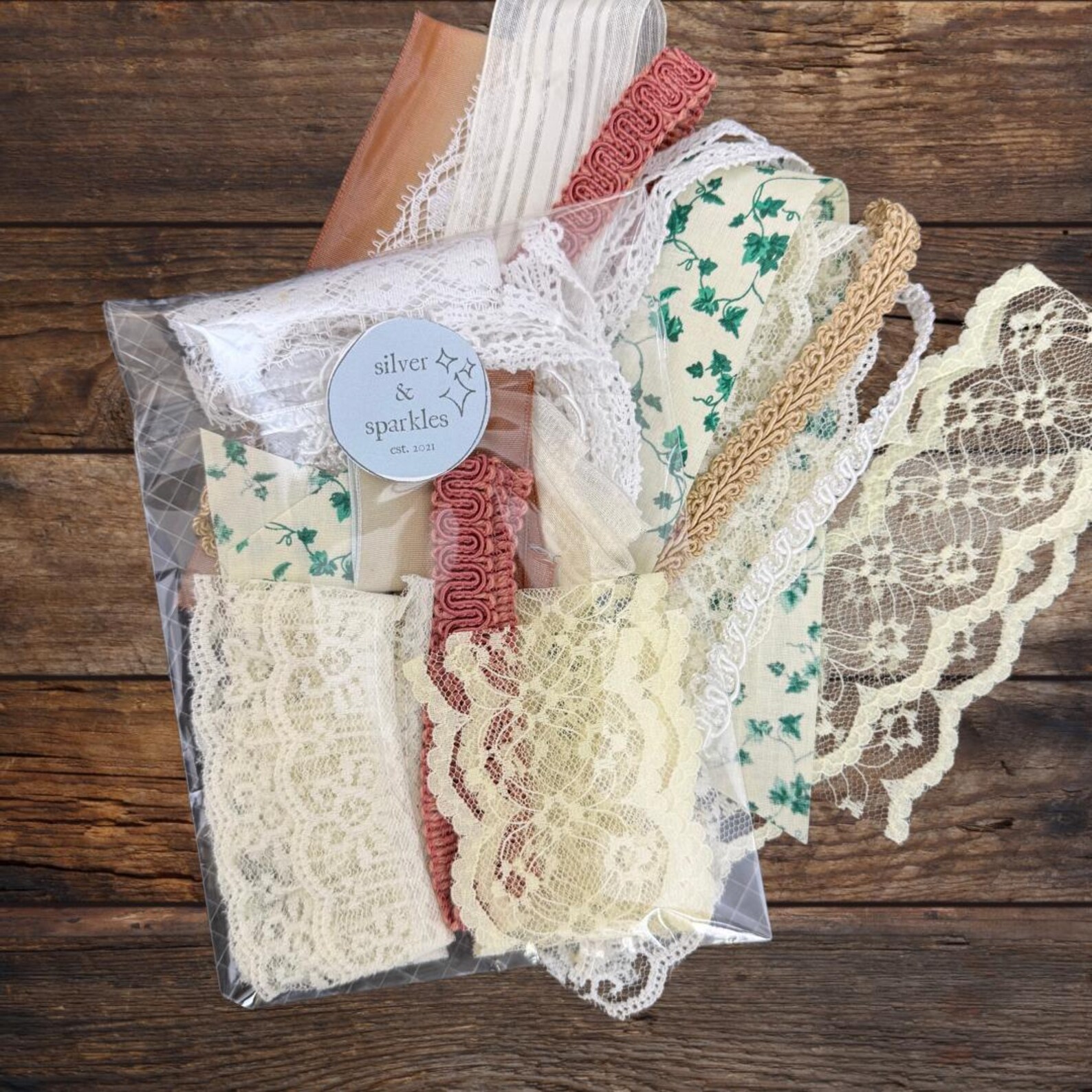 Red Ribbon Sampler Pack Vintage Ribbon Sampler: 10 Unique Trim Styles, 10+ Feet - Crafting ...