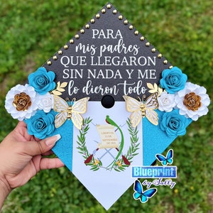 Guatemala Flag Grad Cap, First Generation, Class of 2025, Guatemala Graduate, First Gen, Flower Gradcap, Custom Graduation, Blue Flowers Gra