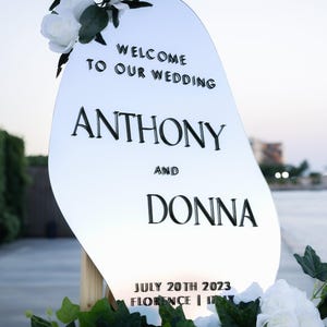 Silver Mirror Wedding Welcome Sign: Asymmetrical Acrylic 3D Decor