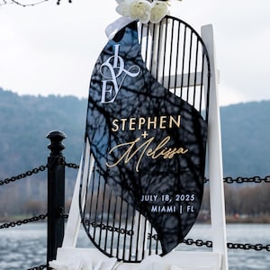 Black Acrylic Wedding Welcome Sign: Gold 3D Lettering, Elegant Reception Decor