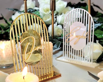 Gold Mirror Wedding Table Numbers: 3D Acrylic Arch Decor