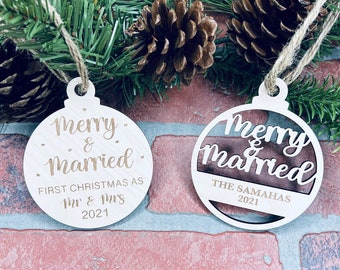 Pakiet ozdób Merry and Married SVG, Nasza pierwsza ozdoba świąteczna SVG, Prezent na ozdobę świąteczną dla nowożeńców na rok 2022, Spersonalizowana ozdoba dla pary