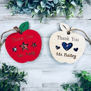 Personalized Teacher Gift Card Holder Tag SVG Download, Apple Teacher Appreciation Card Holder SVG, Gift Tag SVG, Teacher Gift Tag svg File