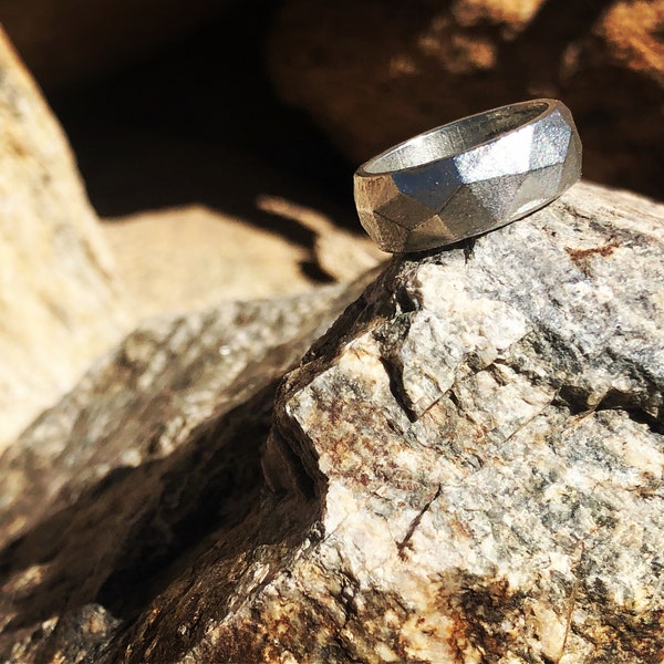 Low Poly Rustic Pewter Ring