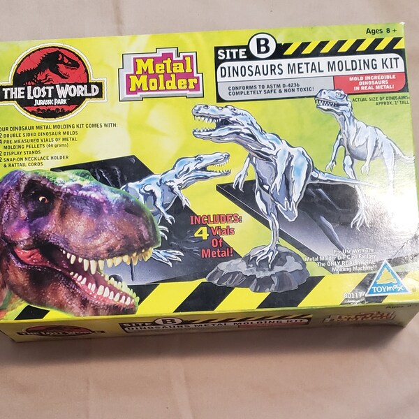 New Jurassic Park The Lost World metal moulder mould kit ToyMax Toys "R" Us vintage 1990s Die-cast creepy crawlers