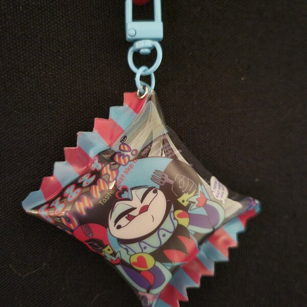 Fizzarolli Candy bag shaker charm keychain