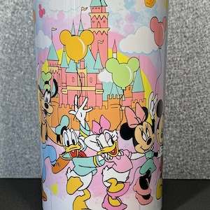 64oz Quencher Dupe Water Bottle Jumbo Theme Park Tumbler Magic Theme Decor Cute Cartoon Characters Stanley Dup Gift For Theme Park Lover