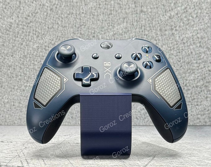Universal Controller Stand (PS4/PS5/Steam/Xbox One/Xbox Series X|S/Xbox 360/Switch Pro, Etc) Desktop Controller Stand Gift Idea 3D Printed