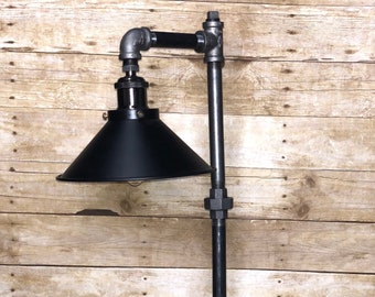 Industrial pipe light fixture with shade - Edison bulb pipe lamp/"Duke"