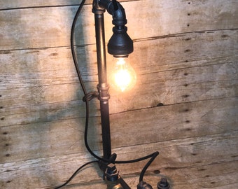 Industrial black pipe cage lamp with switch/"Dante"