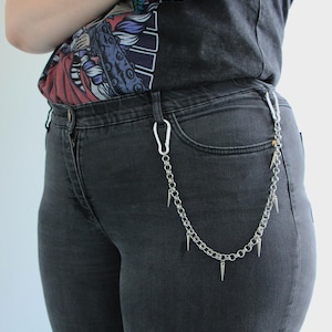 Chainmail spikes wallet chain