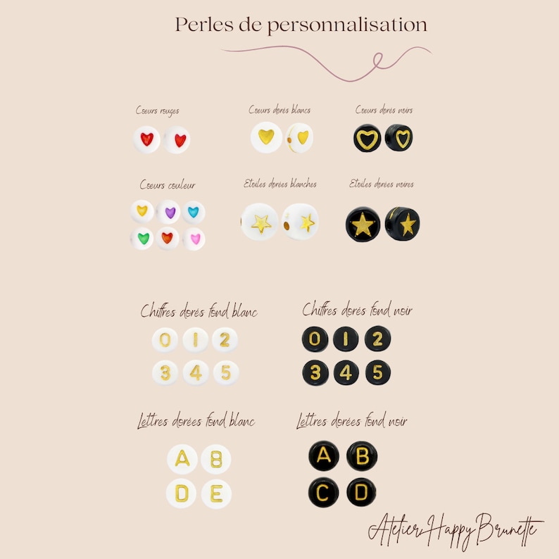 Puede incluir: Surtido de cuentas para personalizar, incluyendo corazones rojos, blancos y negros, estrellas doradas, n&uacute;meros dorados del 0 al 5 y letras doradas A, B, D y E. Algunas cuentas tienen un fondo blanco y otras un fondo negro.