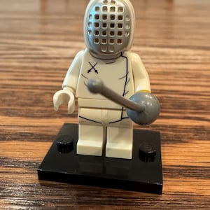 Lego Fencer Minifigure 71008