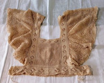 Vintage hand crocheted crop top in cotton yarn with full ruffled fancy sleeves 1980
