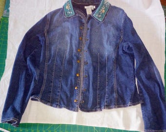 Vintage Coldwater Creek Denim Jacket large with beaded velvet collar snaps on front with fitted detail sitting 1990's