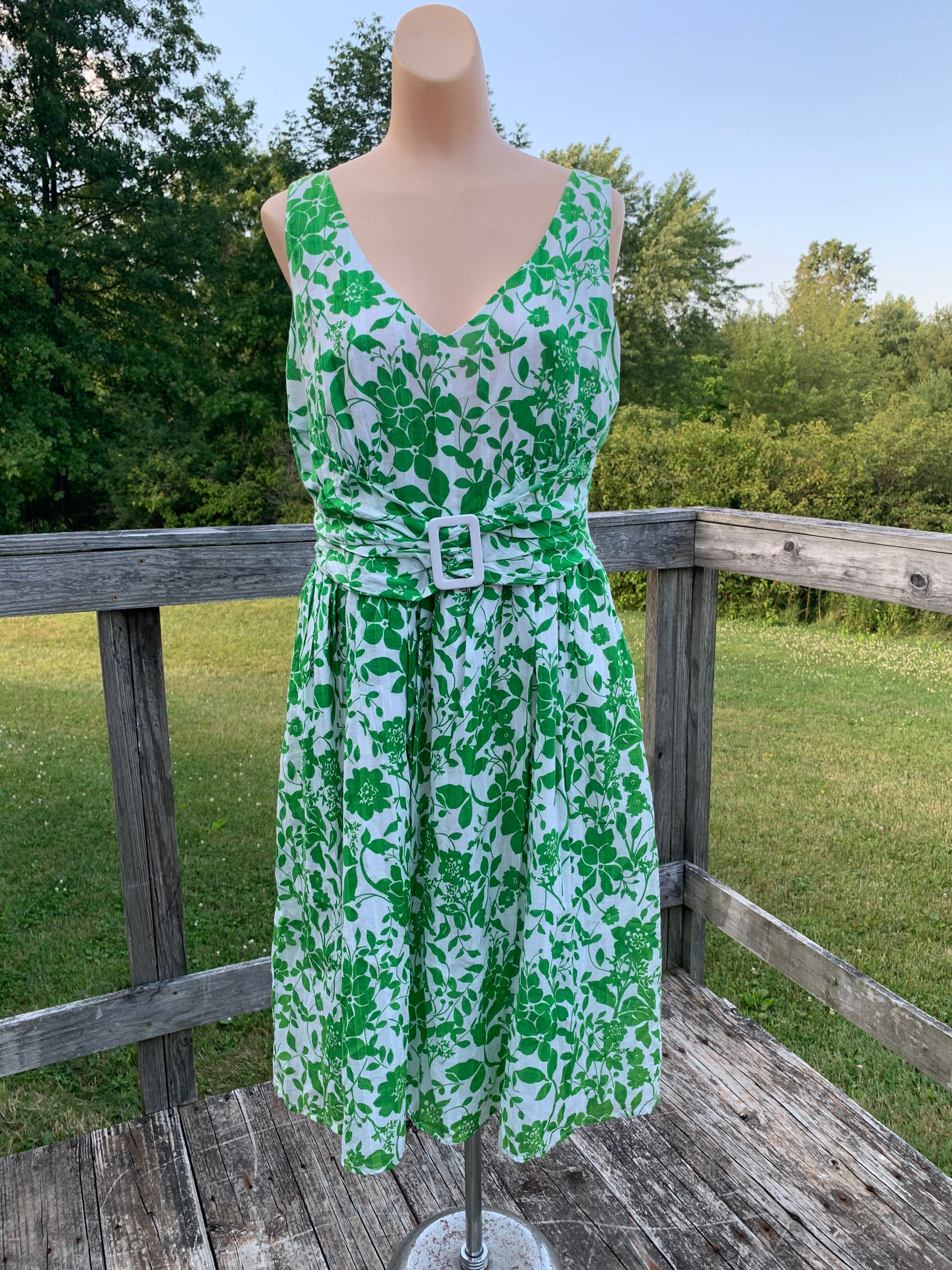 Vintage green and white floral dress Etsy