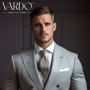 Classic Elegance: Light Grey Three Piece Double Breasted Suit for Men - Formal Style-Tailored Fit, The Rising Sun store, Vardo