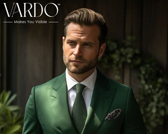 Men’s Green Double-Breasted Suit – Modern Classic Tailoring