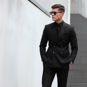 Men's Black Double-breasted Suit Sophisticated Tailored Fit Modern ...