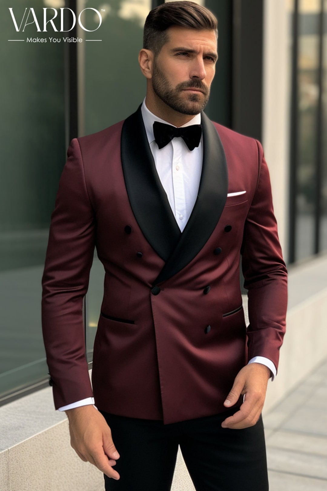 Elegante esmoquin cruzado en color vino para hombre ropa formal elegante para ocasiones especiales traje a medida tienda The Rising Sun Vardo