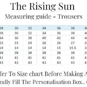 K&ouml;nnte beinhalten: Eine Gr&ouml;&szlig;entabelle f&uuml;r Hosen von "The Rising Sun" mit Bund-, H&uuml;ft-, Oberschenkel-, Schlag- und Au&szlig;ennahtma&szlig;en. Die Tabelle enth&auml;lt Gr&ouml;&szlig;en von 28 bis 48. Die Ma&szlig;e sind in Zentimetern angegeben. Der Text weist darauf hin, sich vor dem Kauf nach der Gr&ouml;&szlig;entabelle zu richten.