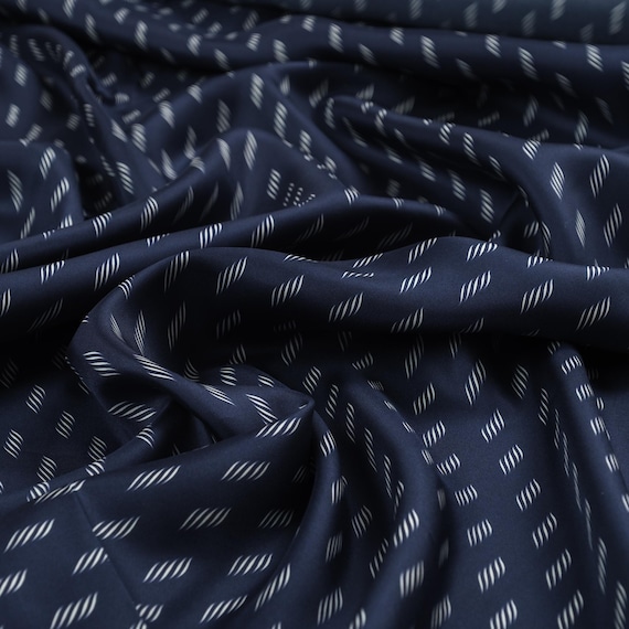 Italienischer Seidenstoff Geometrischer Druck auf Marine Blau
