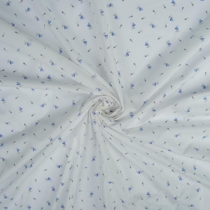 Italian Cotton Voile Fabric – White with Floral Print | Lightweight Summer Batist | Soft & Breathable | 100% Cotton