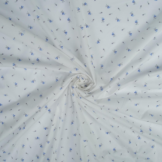 Italian Cotton Voile Fabric – White with Floral Print | Lightweight Summer Batist | Soft & Breathable | 100% Cotton