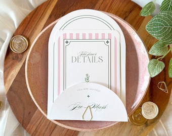 Conjunto de invitaciones de boda Garden Grace con etiqueta con nombre de invitado en forma de media luna: perfecto para bodas elegantes al aire libre