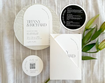 Invitaciones de boda personalizadas en grafito: diseño con inserción en arco y medio bolsillo en diagonal