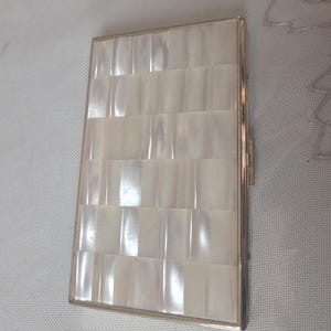 pearl cigarette holder Pearl Cigarettes Case