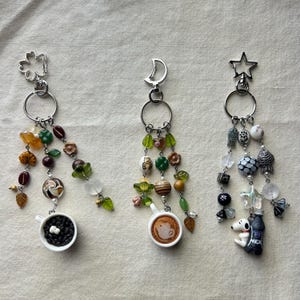 Snoop White Cartoon Dog Kawaii Handmade Beaded Keychains | Beverage Edition