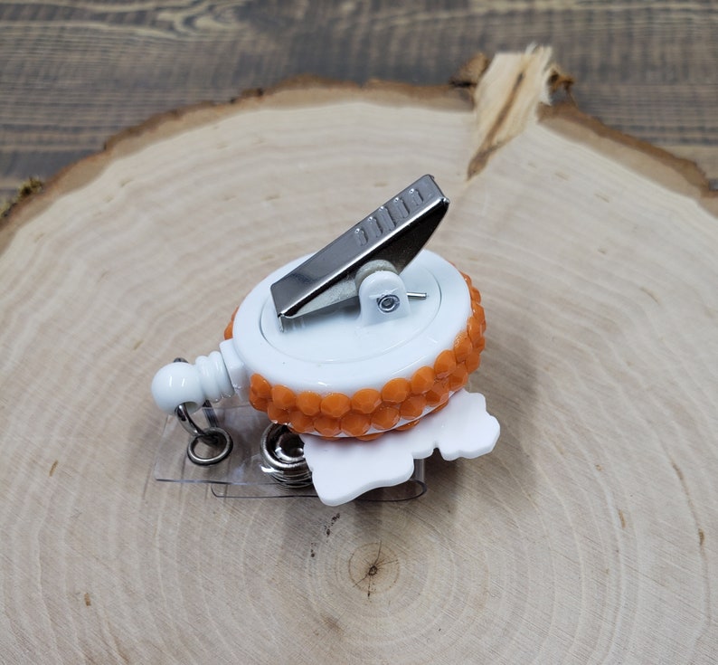 thumbnail image 2 of Aazon.co : Funny Cow Badge Reel Retractable For Nurse Nursing Student 2 of 10