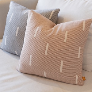 Lumi Living 100% Cotton Knitted Soft Modern Geometric Dash Lines Throw Pillow Cover (Black/Rust)