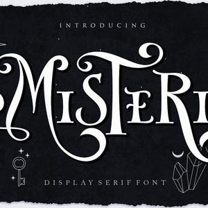 Misteri フォント、ファンタジー フォント、ファンシー フォント | SVG、DXF、OTF、ttf | Procreate フォント、Cricut フォント、ダウンロード フォント、筆記体フォント、渦巻きフォント