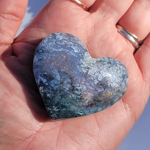 Moss Agate Heart, Crystal Carving, Heart Carving, Crystal Gifts, Metaphysical Gifts, Spiritual Gifts, Home Decor