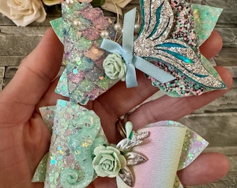 Mermaid hair bows,mermaid bow,hair accessories,hair bows,mermaid hair bow,mermaid gifts,unique bows,hair clips, girls mermaid bows, mermaids